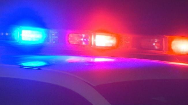Policia: un home de Auburn detingut després d'empugnar un ganivet a un bar local, s'enfronta a càrrecs de delicte