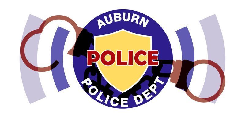 Lt. James Slayton mengangkat sumpah sebagai Ketua Polis Kota Auburn