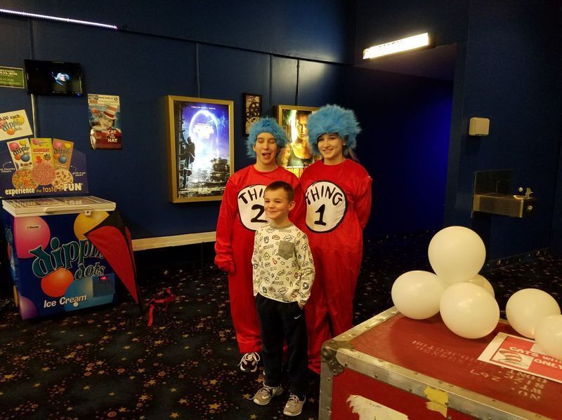 A Cayuga megyei filmszínház gyerekeket lát vendégül Seuss ünnepére