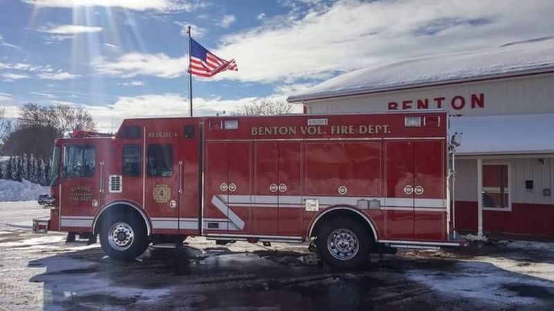 Posljednji preživjeli čarter član Benton Fire Departmenta odlikovan je 65 godina službe