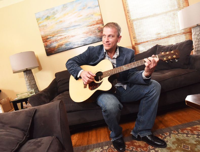Mehr als 48.000 Dollar an einem Tag für Elbridge-Musiker nach einer Kettensägenverletzung