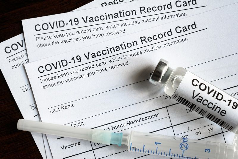 Республиканский национальный комитет планирует подать в суд на администрацию Байдена, заявив, что вакцинация противоречит Конституции