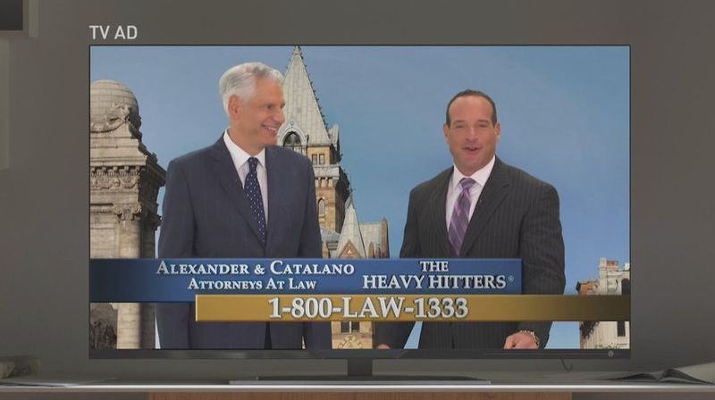 Alexander & Catalano, raskete lööjate advokaadibüroo, läks laiali