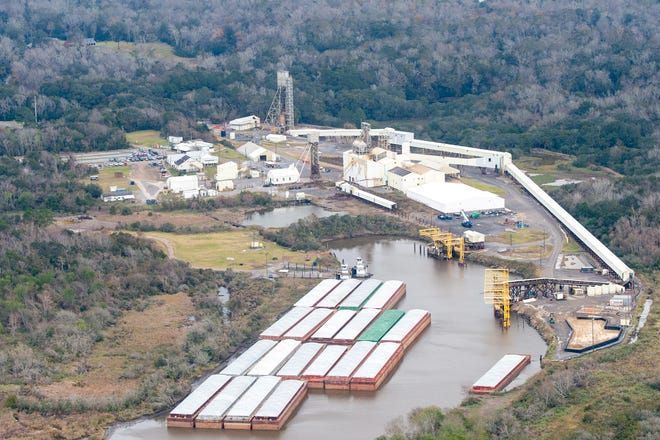 След смъртоносен инцидент Cargill ще затвори солната мина, но компанията твърди, че това не е заради скорошен срив