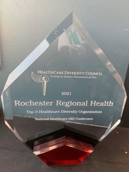 Rochester Regional Health's Diversity, Equity, and Inclusion vinner Top 3 HealthCare Diversity Organisations Award