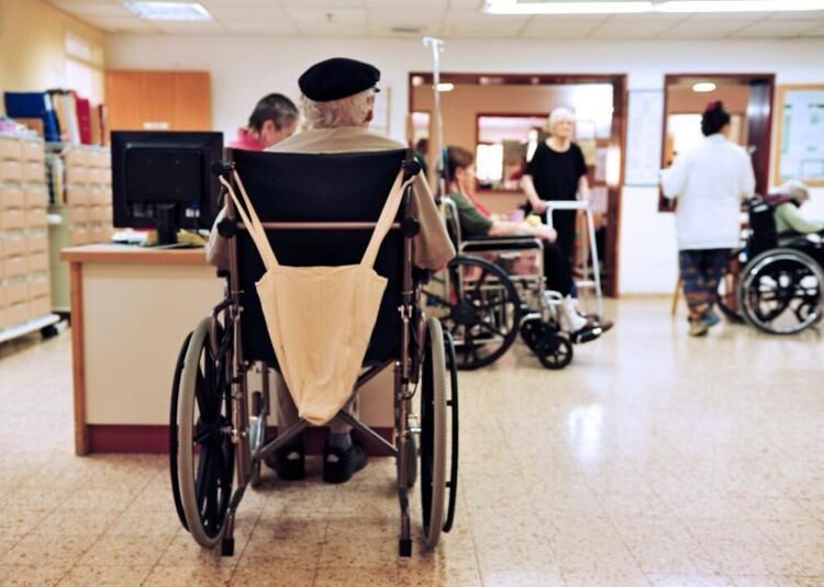 Los hogares de ancianos deberán aumentar la dotación de personal o reducir la capacidad gracias a la nueva ley