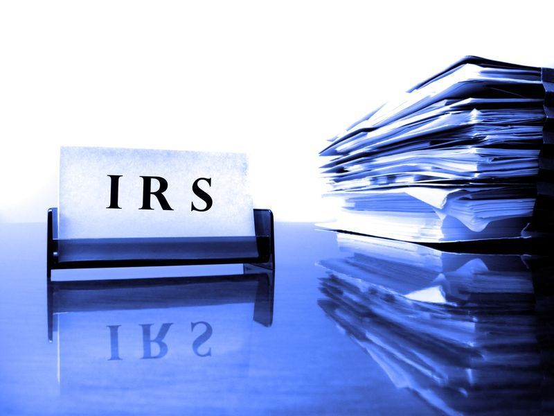 Главният инспектор на финансите за данъчна администрация публикува доклад, в който се казва, че IRS е пропуснал милиони в измамни искове